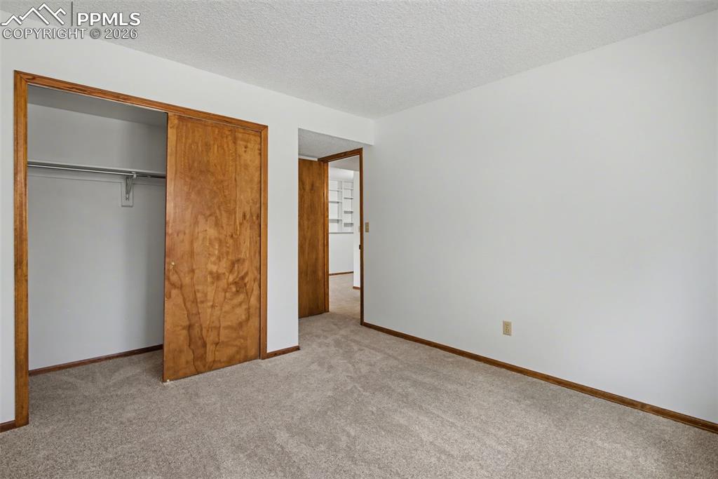 Image 24 of 41: Bedroom