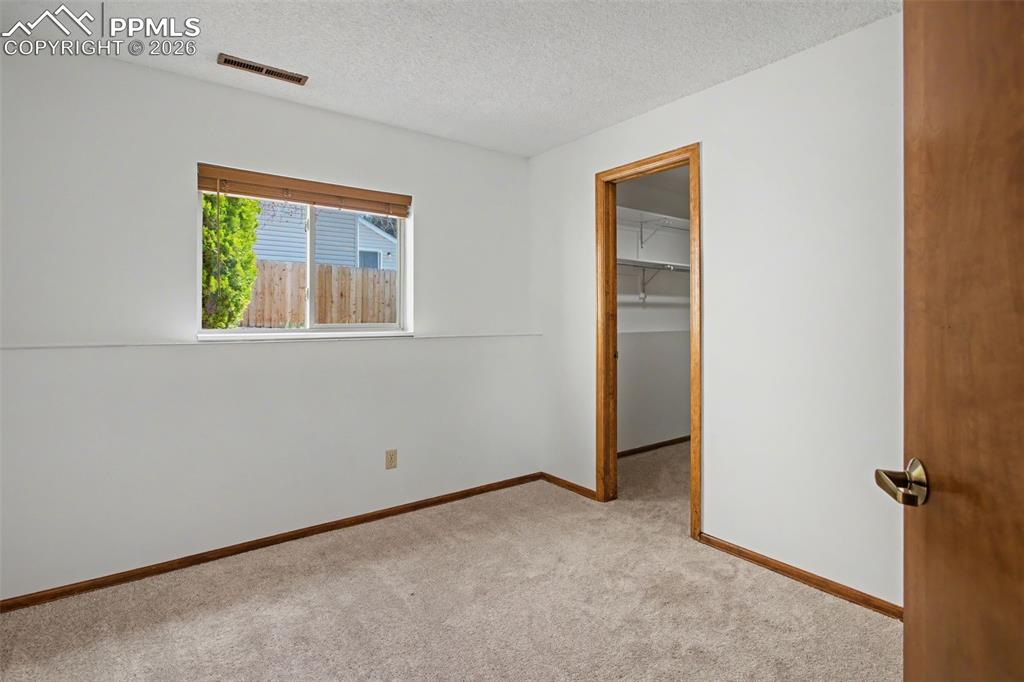 Image 26 of 41: Bedroom