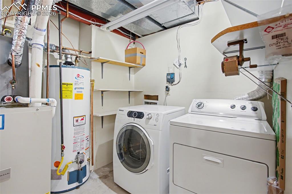 Image 30 of 41: Laundry