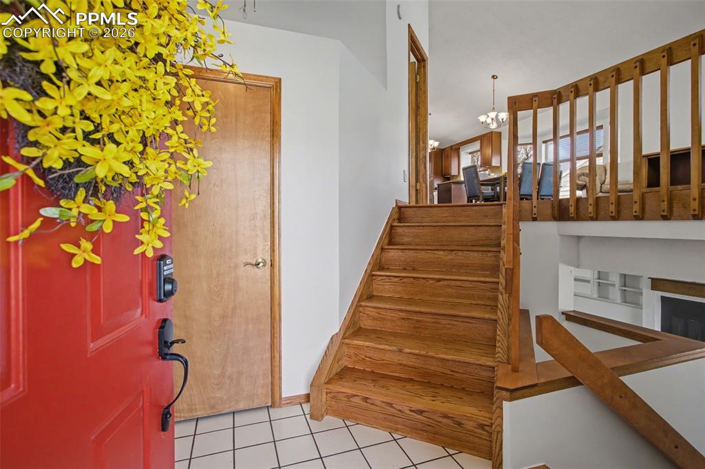 Image 4 of 41: Entrance Foyer