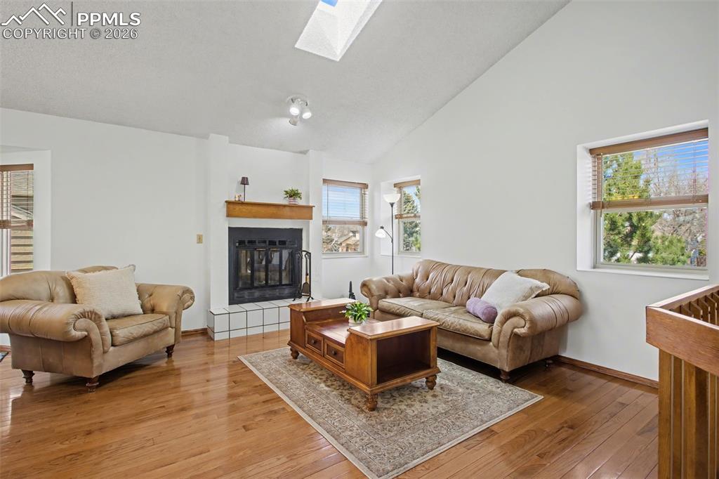 Image 5 of 41: Living Room