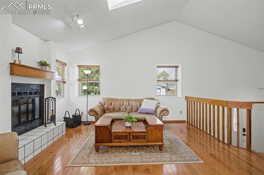 Image 7 of 41: Living Room