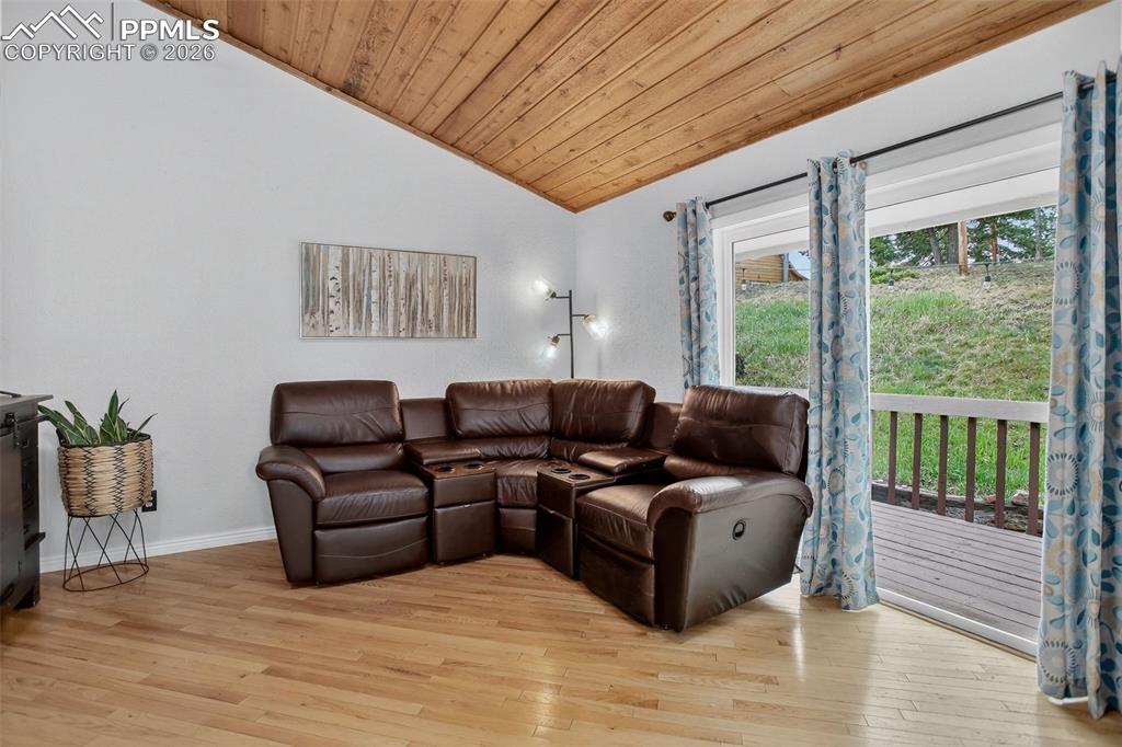 Image 15 of 38: Living Room