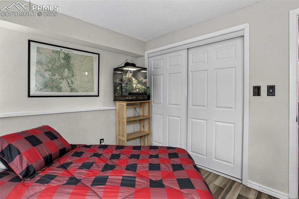 Image 26 of 38: Bedroom