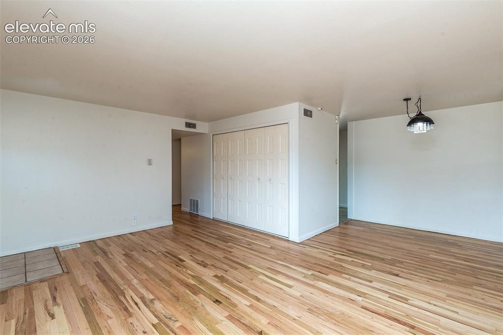 Image 11 of 33: Bedroom