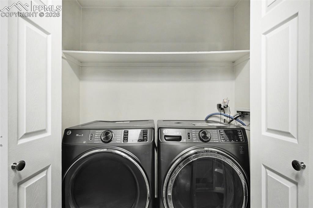 Image 17 of 24: Laundry