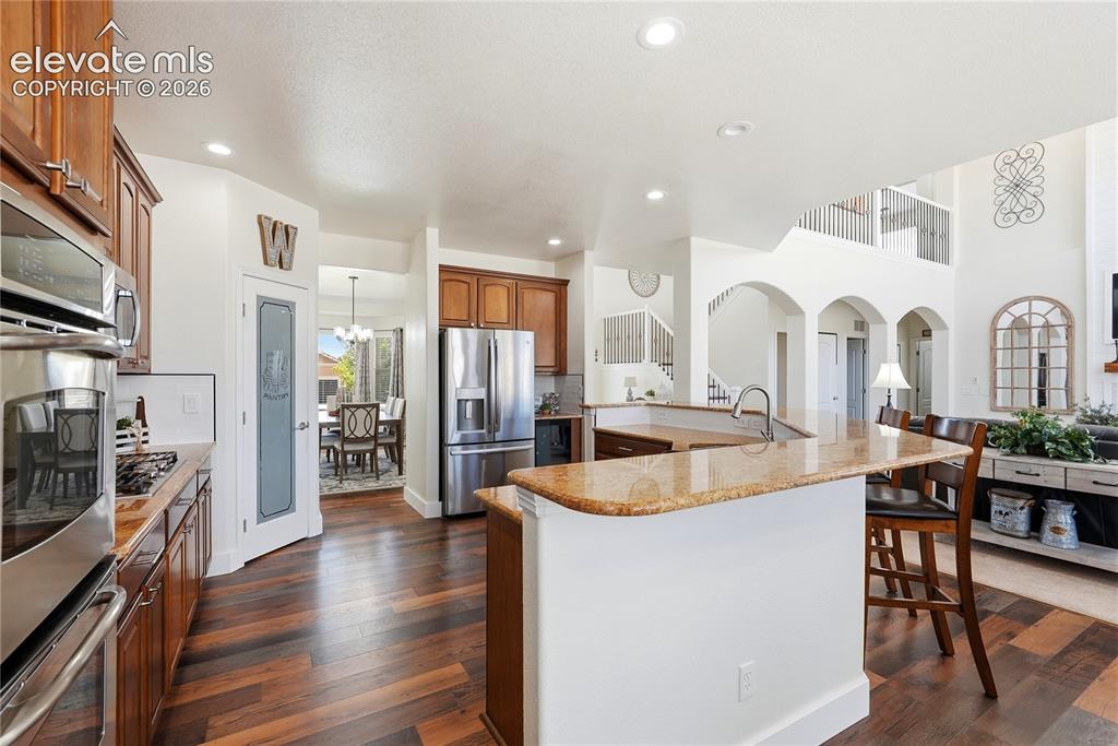 Image 10 of 48: Kitchen