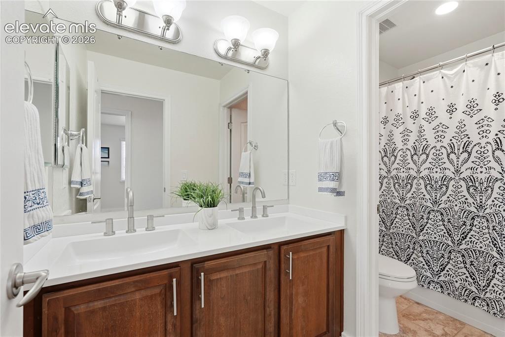 Image 41 of 48: Bathroom 2
