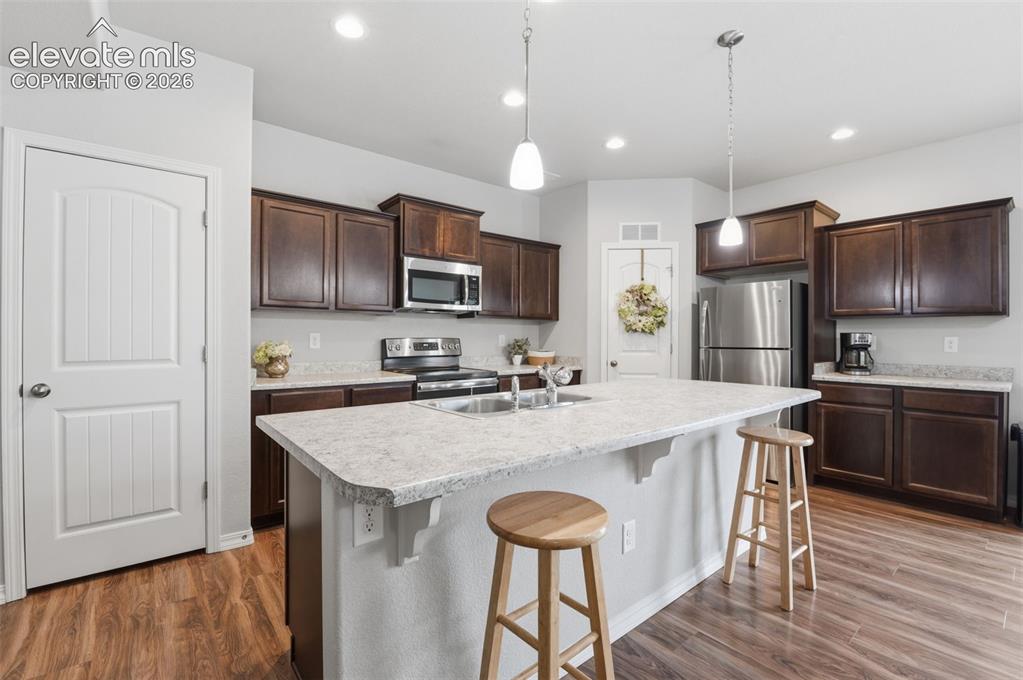 Image 9 of 38: Kitchen