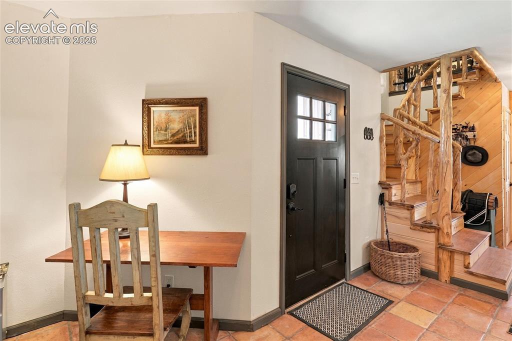 Image 6 of 47: Entry