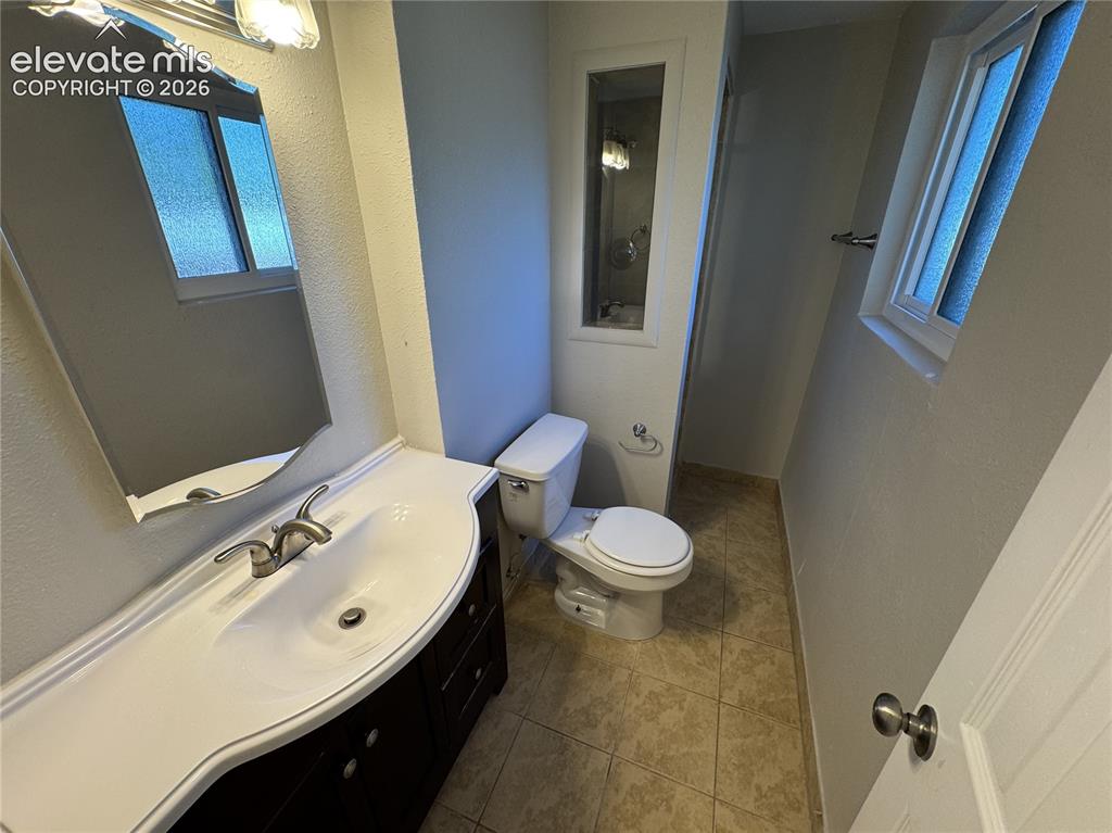 Image 12 of 21: Bathroom