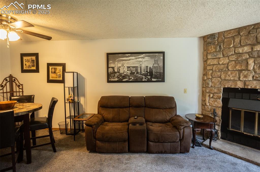 Image 12 of 33: Living Room