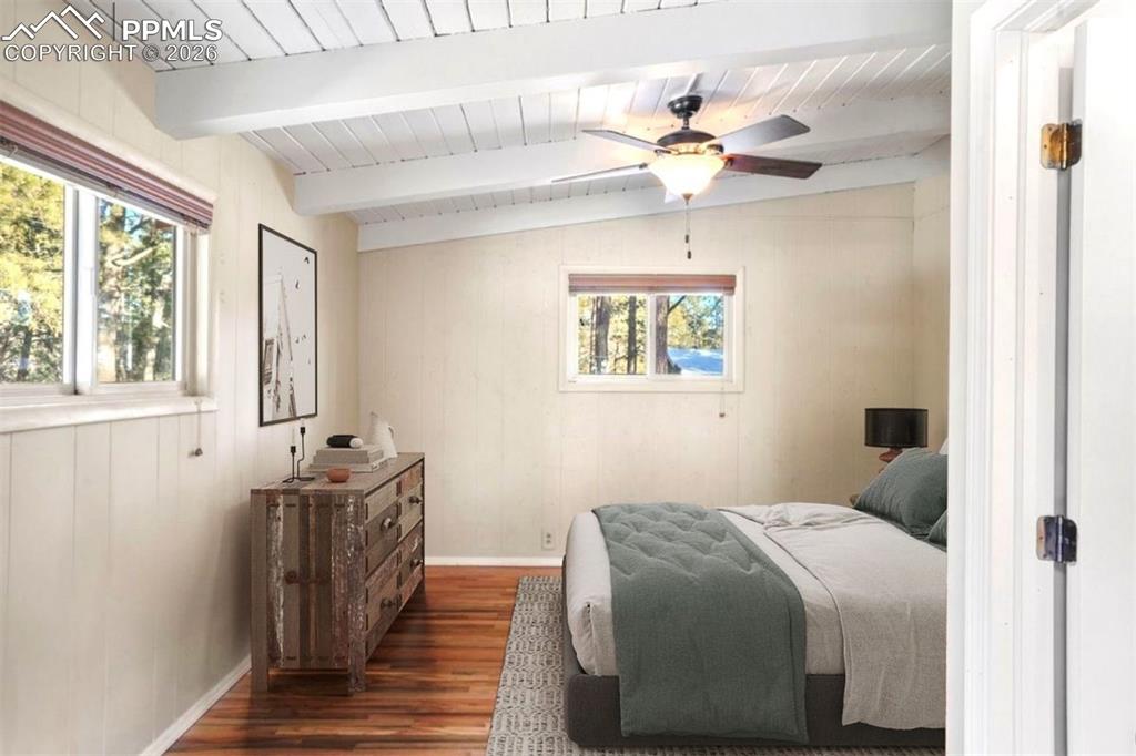 Image 29 of 45: Laundry