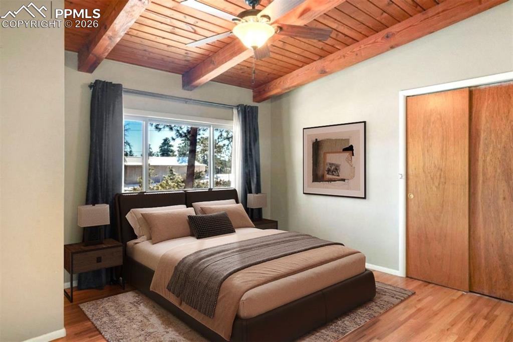 Image 30 of 45: Bedroom