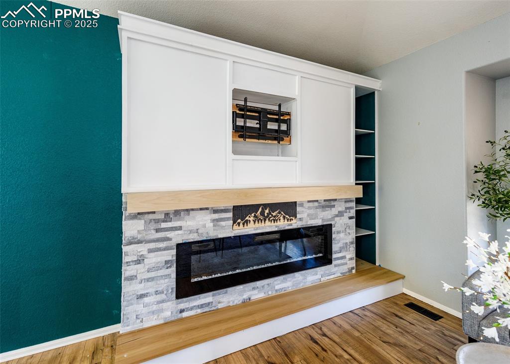 Image 7 of 50: Other