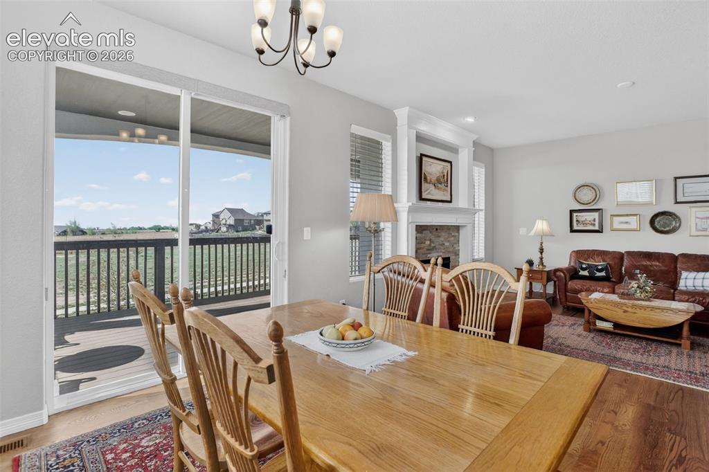 Image 13 of 48: Dining Area
