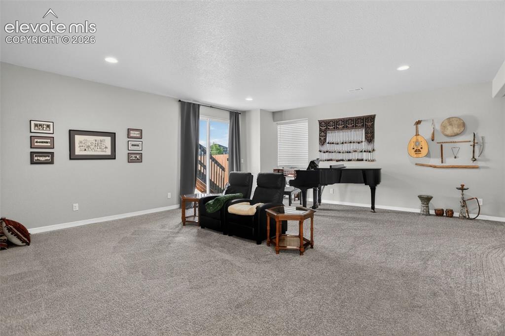 Image 33 of 48: Living Room