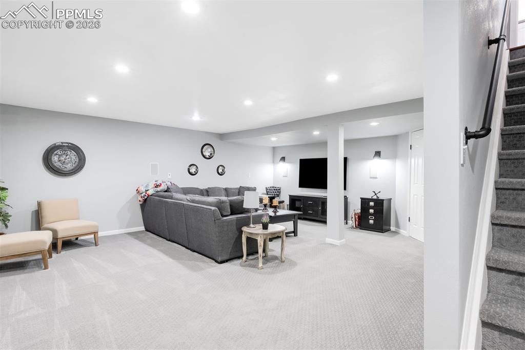 Image 26 of 37: Living Room