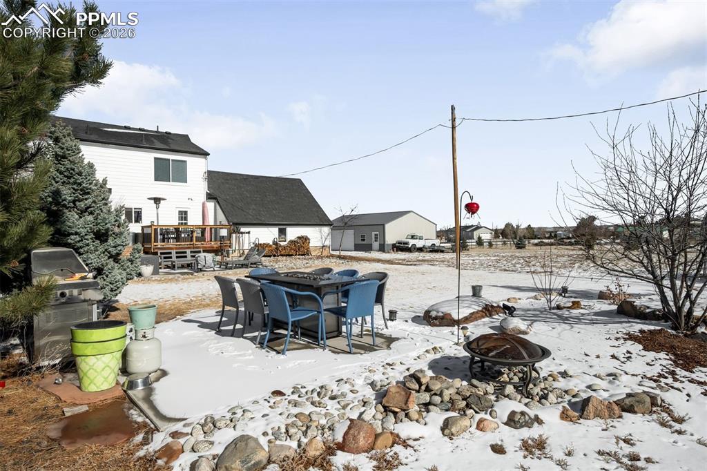 Image 33 of 37: Patio