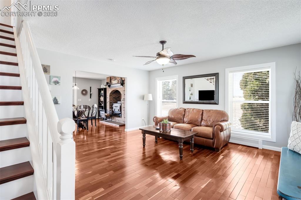 Image 5 of 37: Living Room