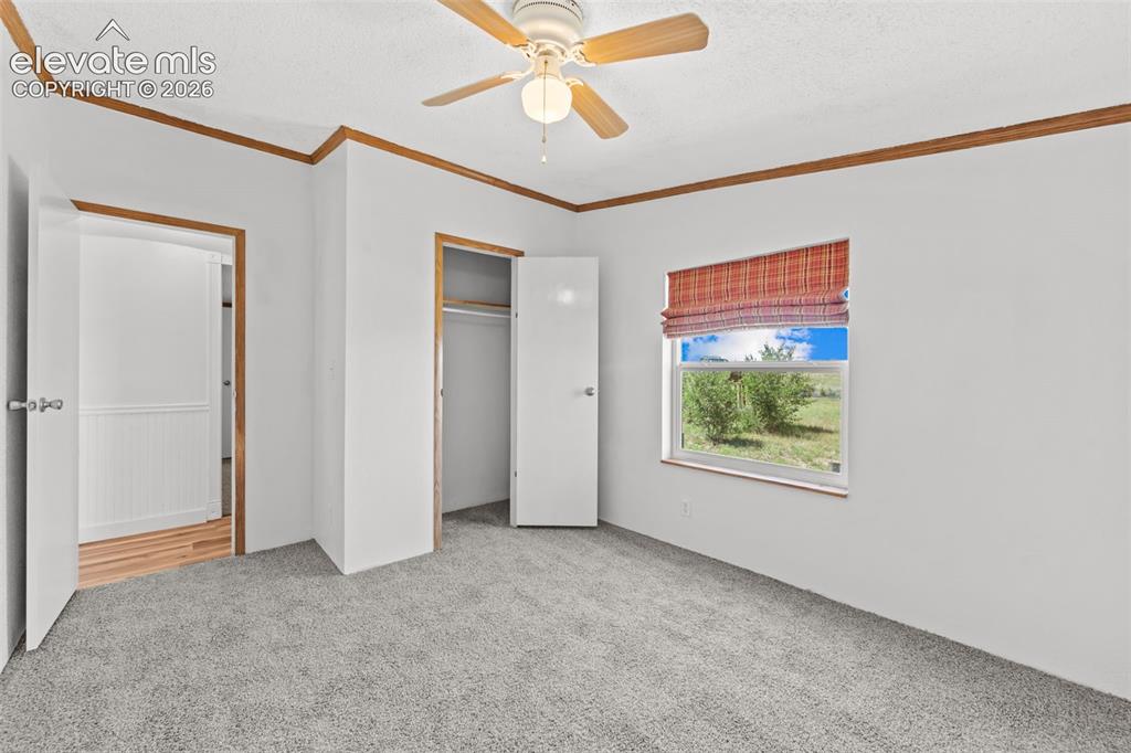 Image 18 of 43: Bedroom