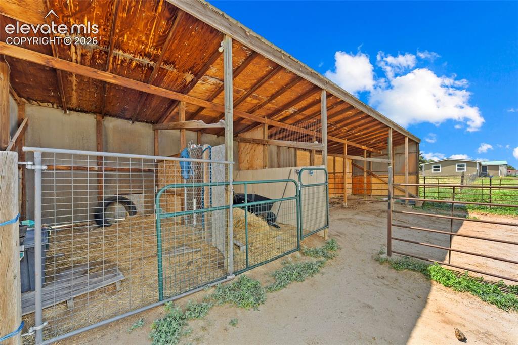 Image 26 of 43: Stable