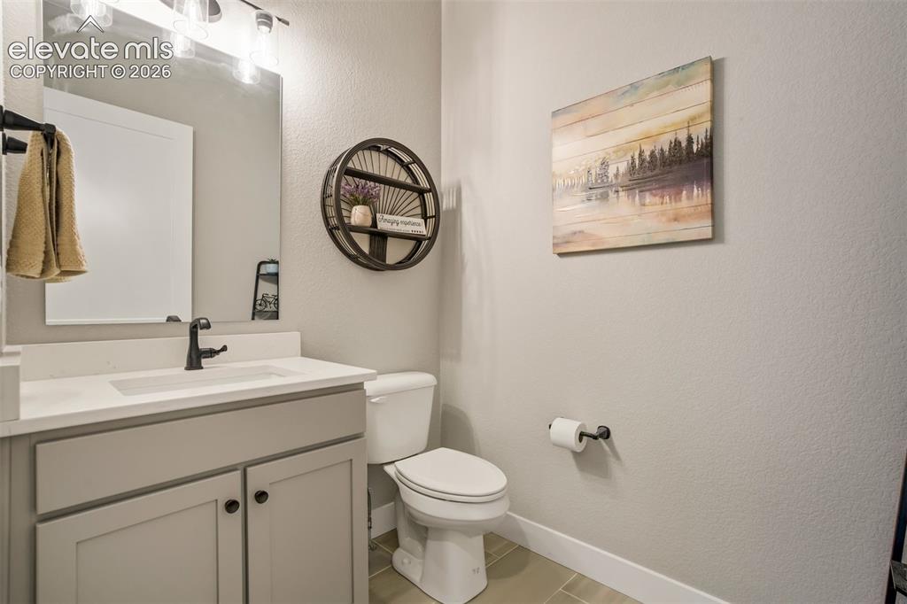 Image 16 of 49: Bathroom