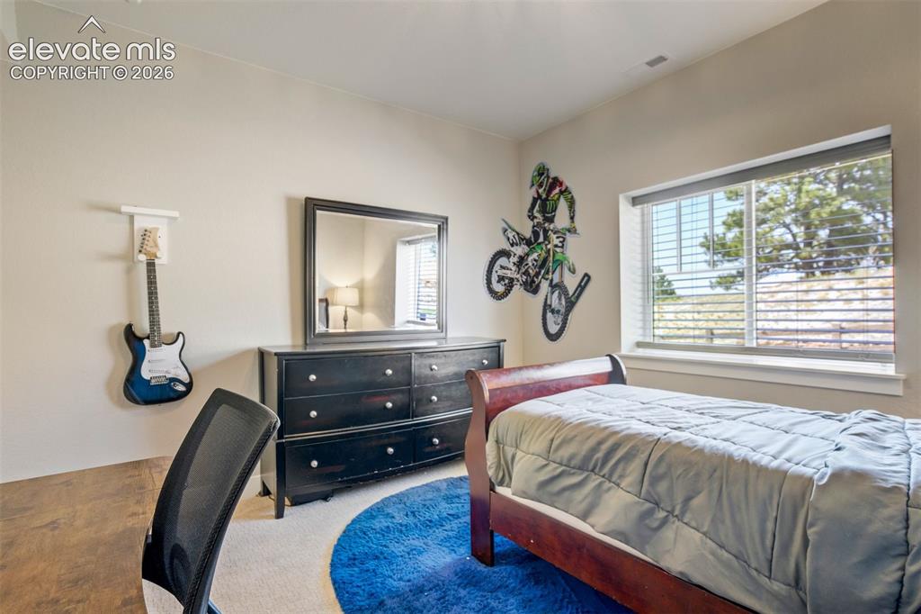 Image 34 of 49: Bedroom