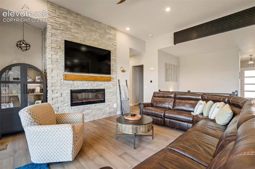 Image 4 of 49: Living Room