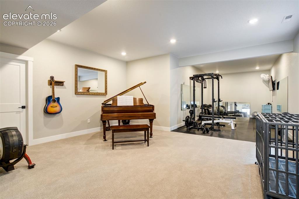 Image 43 of 49: Exercise Room