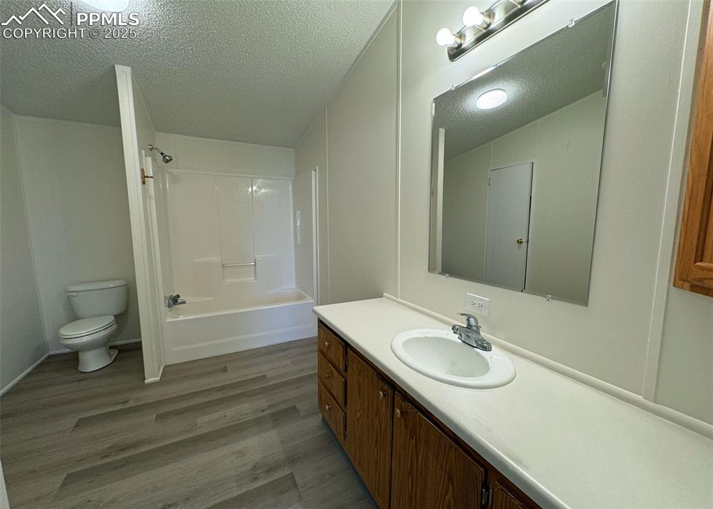 Image 15 of 47: Master Bathroom