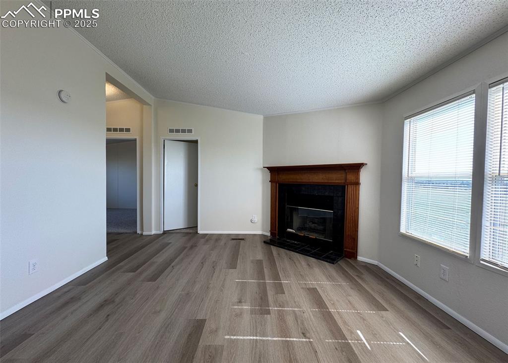 Image 20 of 47: Family Room