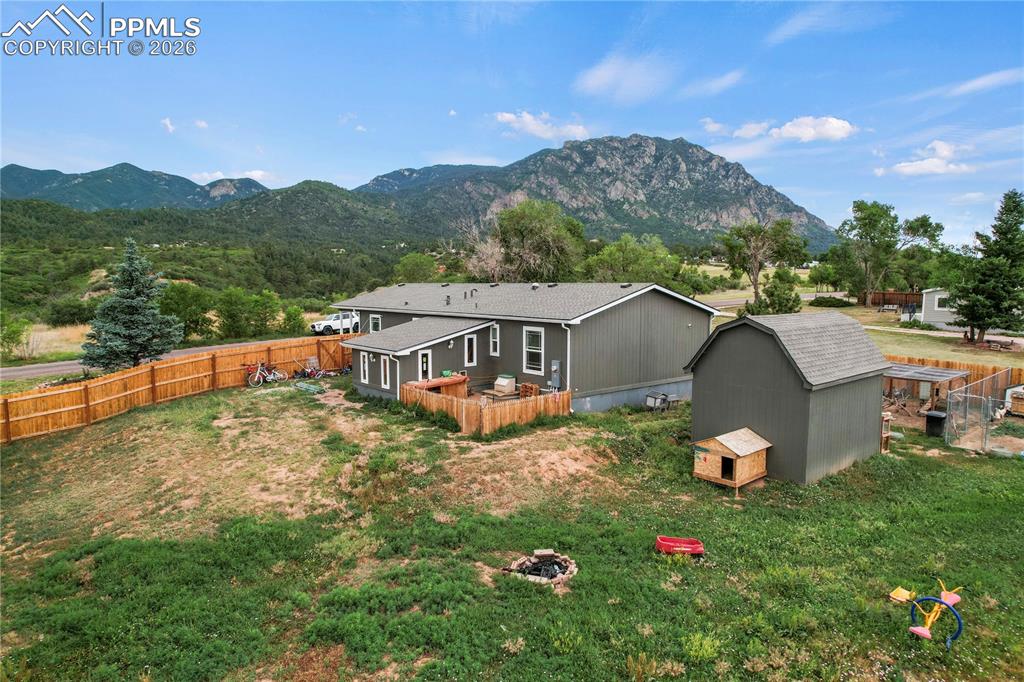 Image 28 of 29: Back of Structure