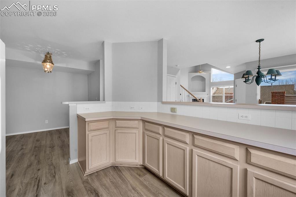 Image 13 of 27: Kitchen