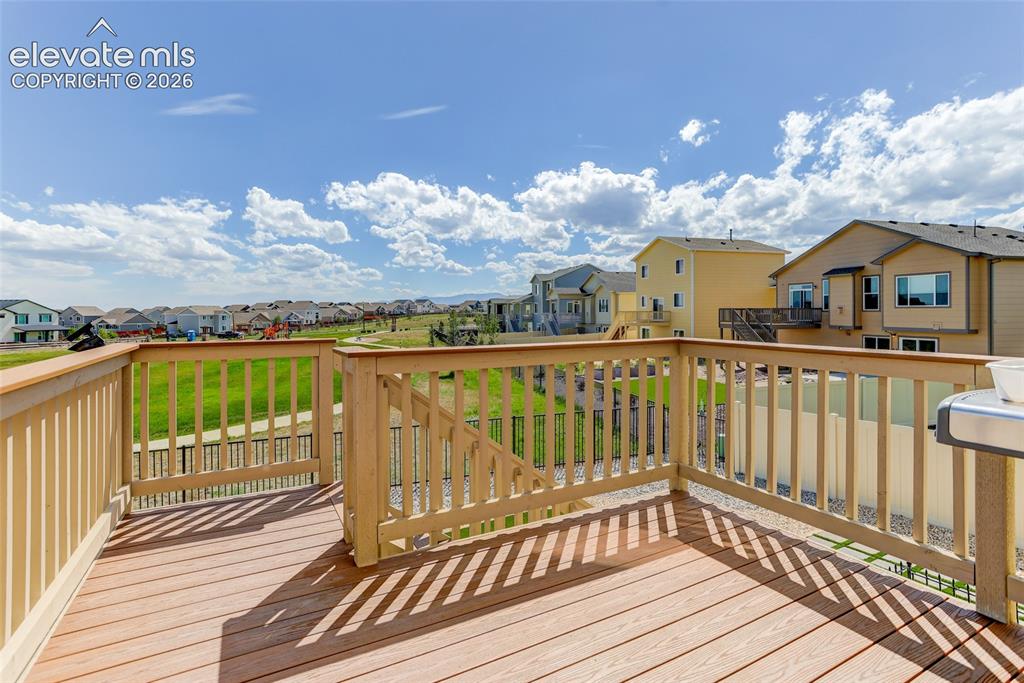 Image 21 of 30: 10x10 deck off dining area