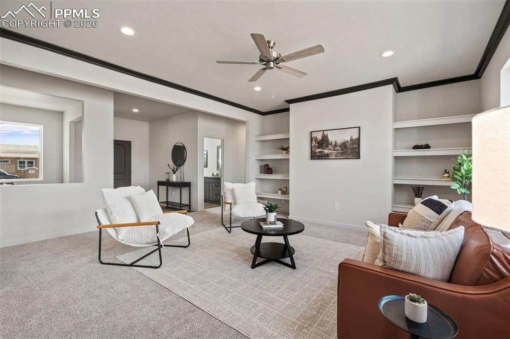 Image 8 of 44: Sitting Room