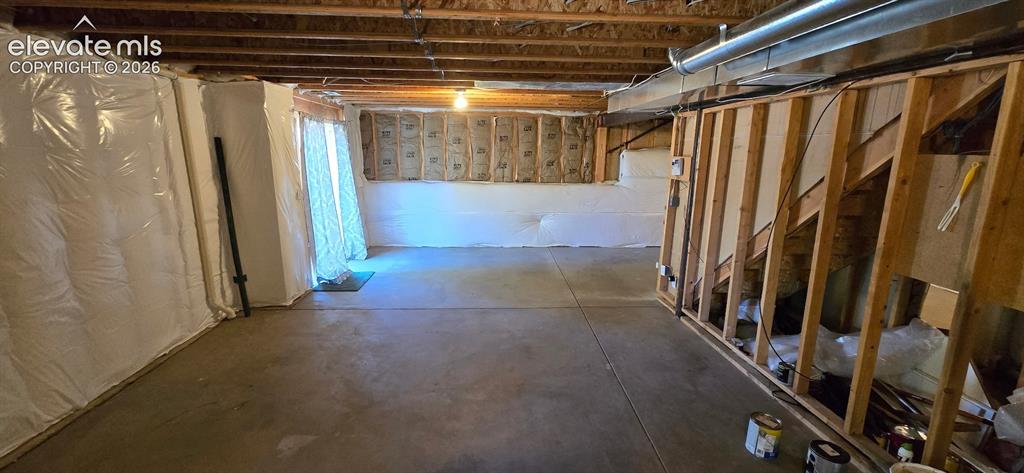 Image 21 of 32: Basement