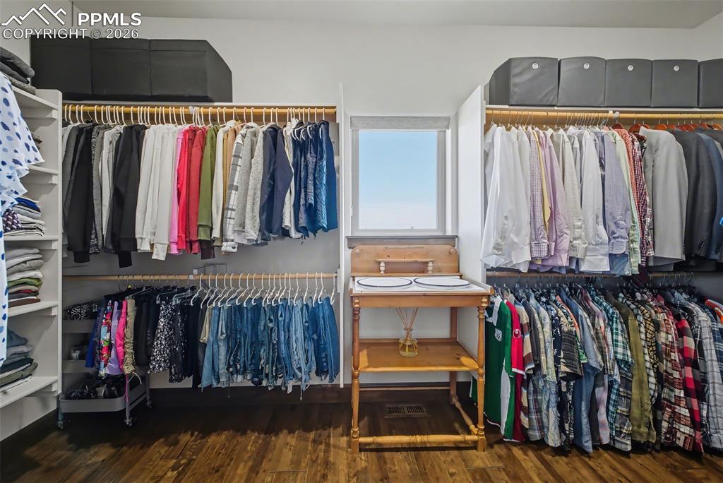 Image 22 of 50: Master Bathroom