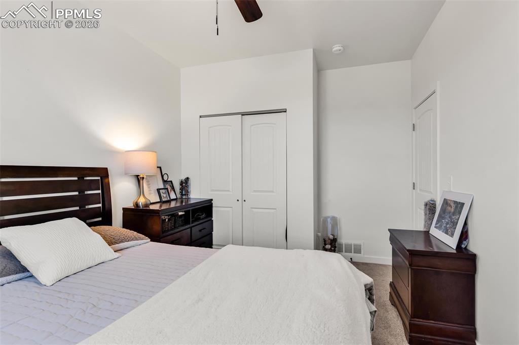 Image 21 of 48: Bedroom