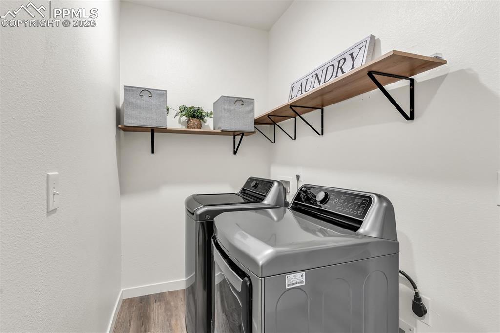 Image 24 of 48: Laundry