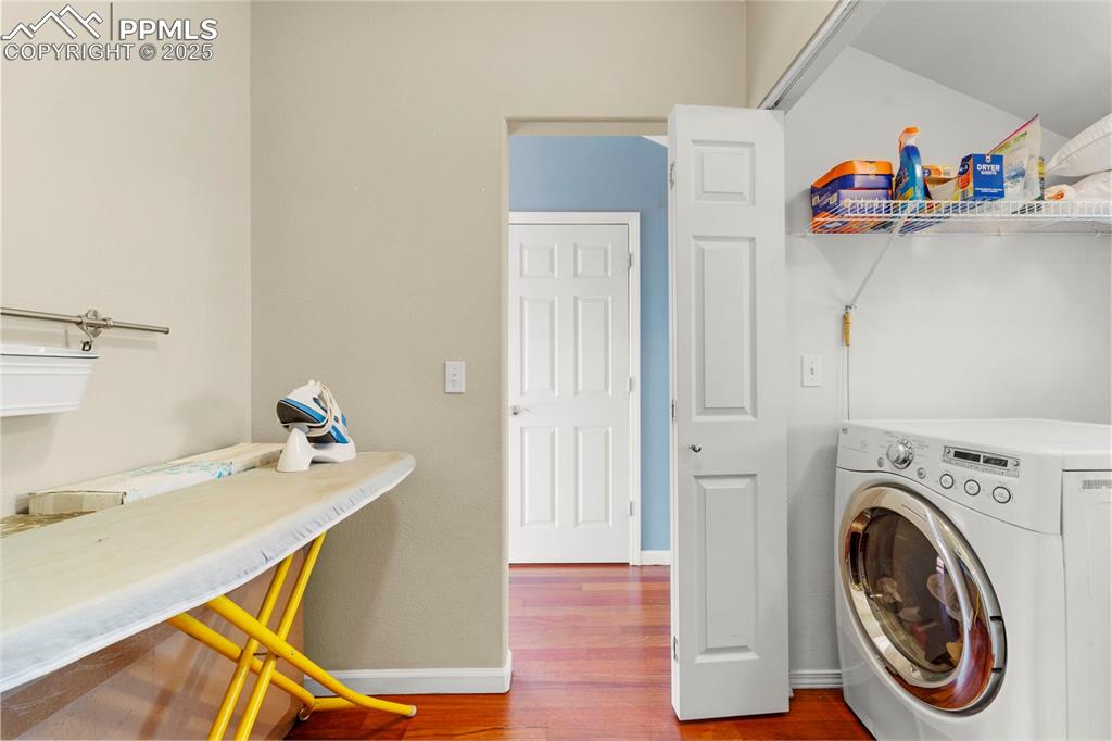 Image 33 of 44: Laundry
