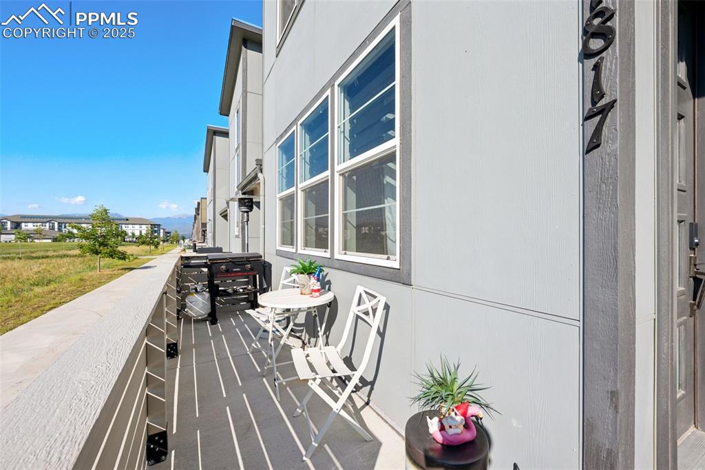 Image 9 of 32: Balcony