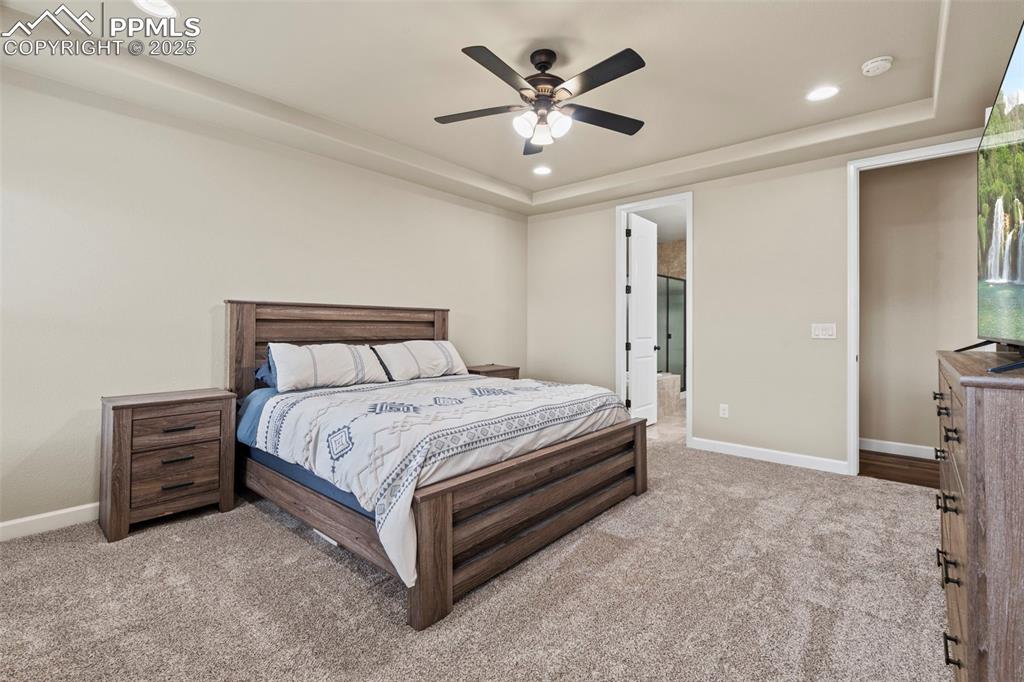 Image 16 of 33: Bedroom