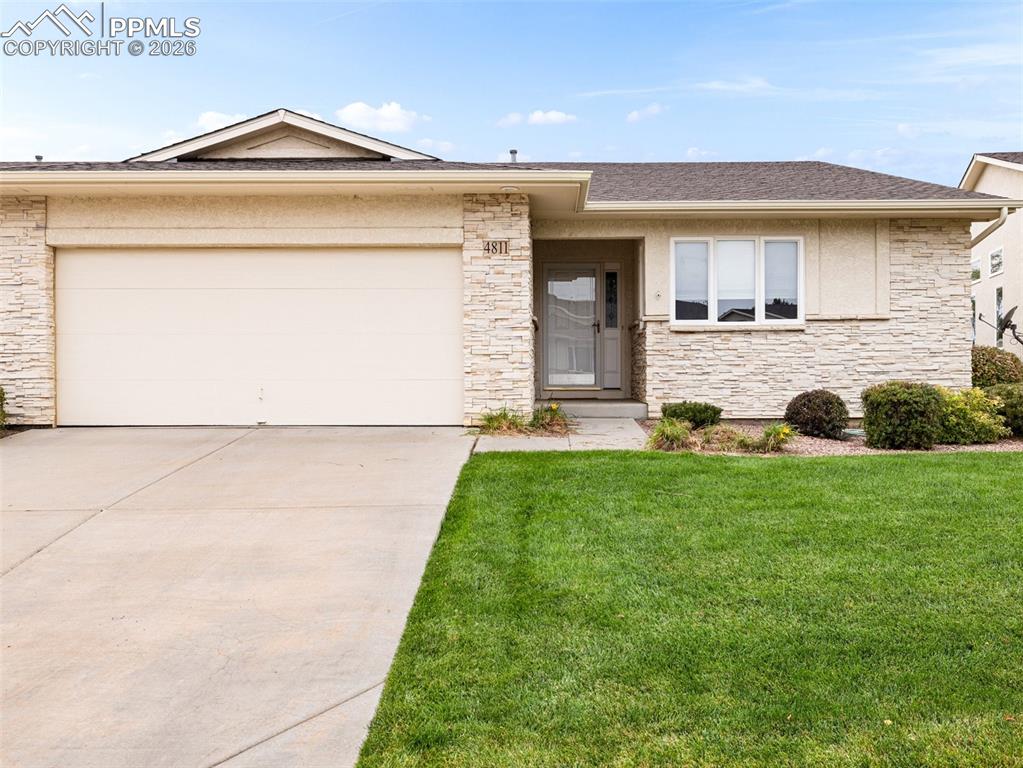 Image 1 of 25: Front of home is completely maintained summer and winter