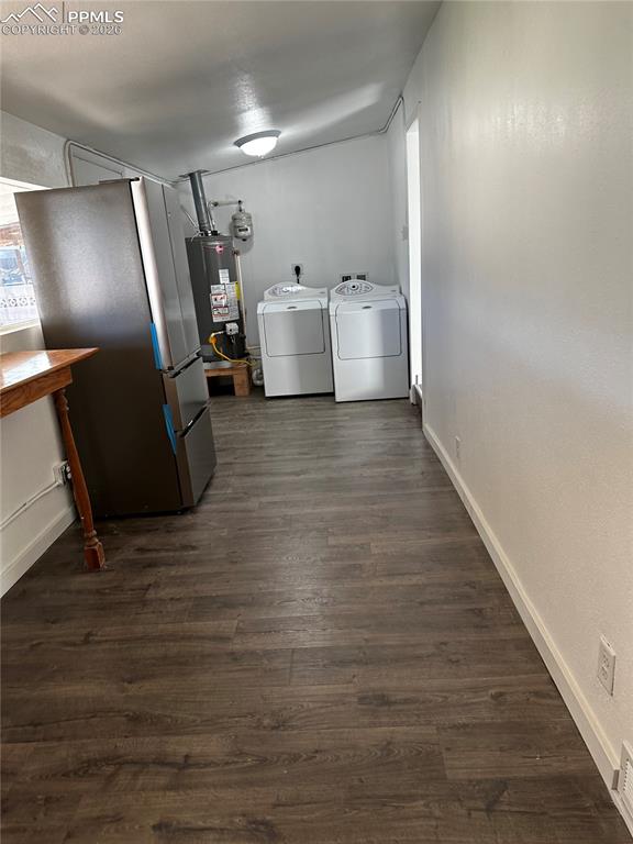 Image 10 of 13: Sun Room