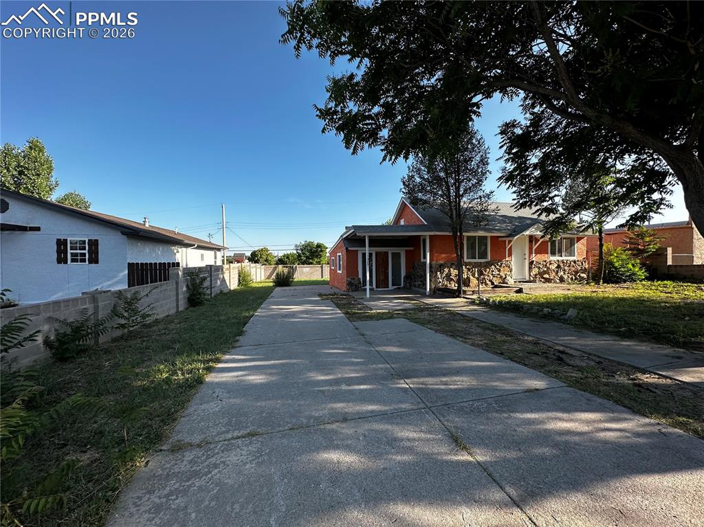 Image 2 of 13: Front of Structure