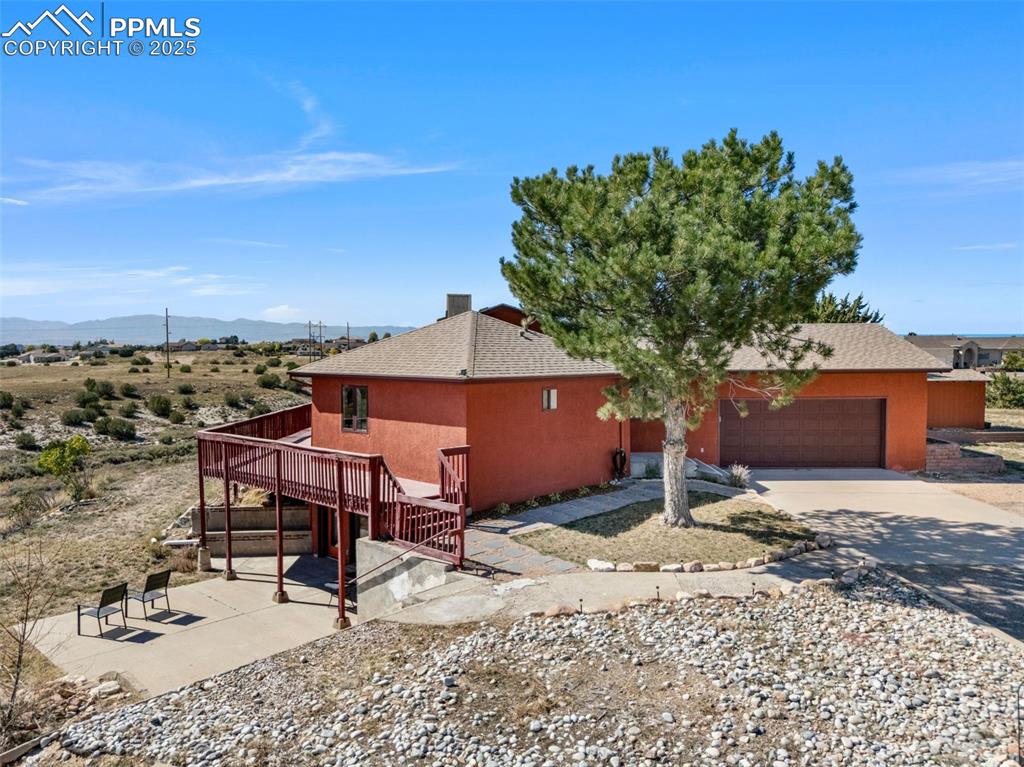 Image 46 of 50: Back of Structure