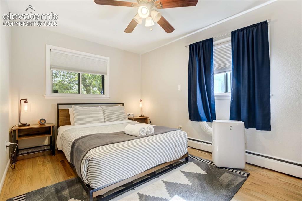 Image 15 of 39: Bedroom