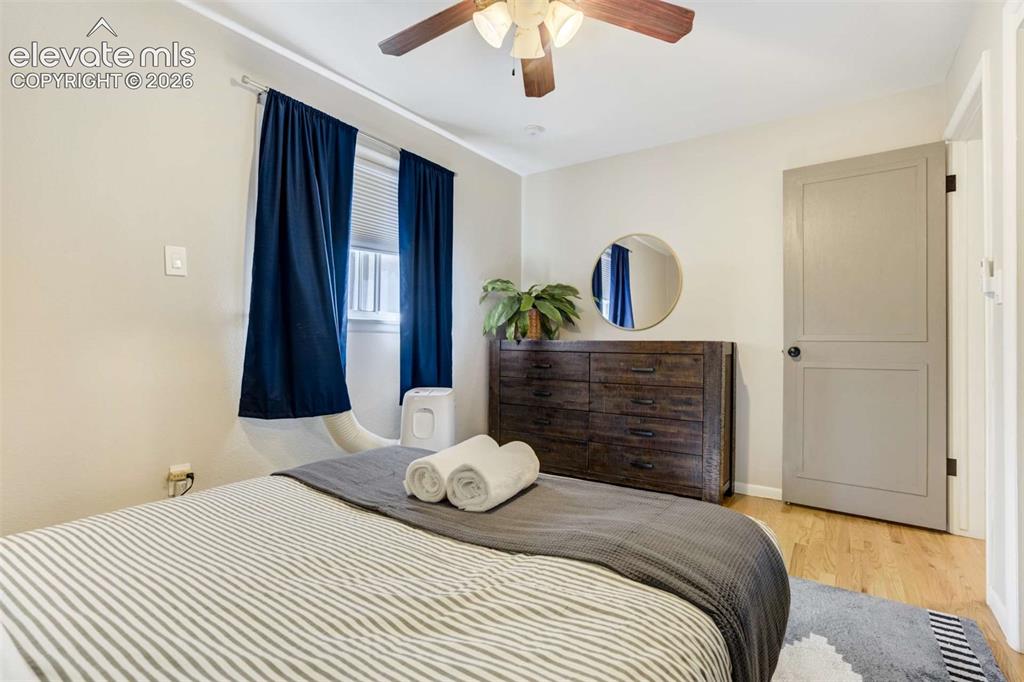 Image 16 of 39: Bedroom