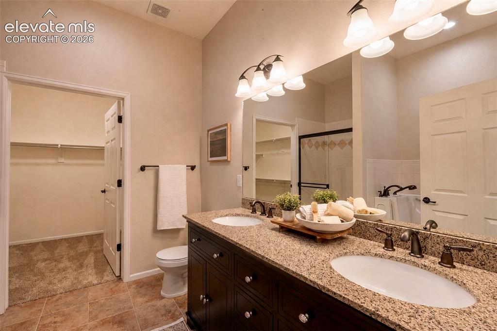 Image 19 of 28: Master Bathroom